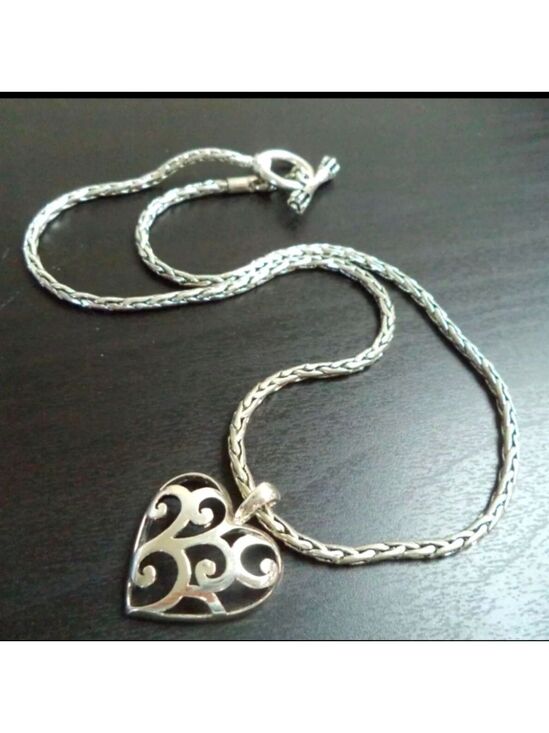 Jewelry - VINTAGE ESTATE HEAVY SILVER TONE HEART 20" NECKLACE